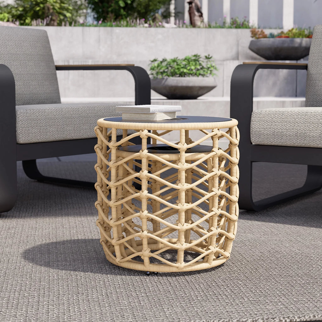 Set of 2 Weather-Resistant Wicker Nesting Tables S3102