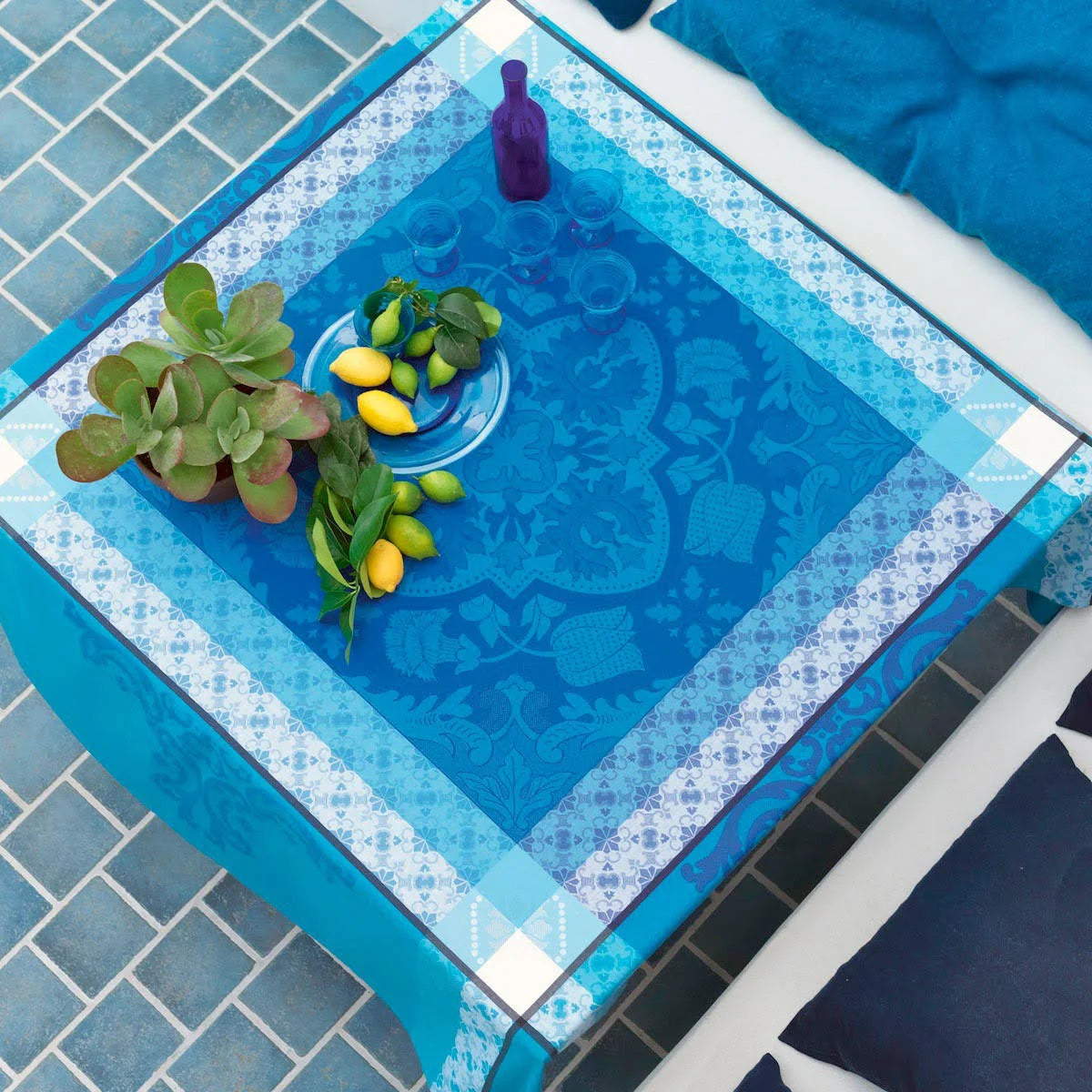 Blue China Tablecloth Square 47 in V4573
