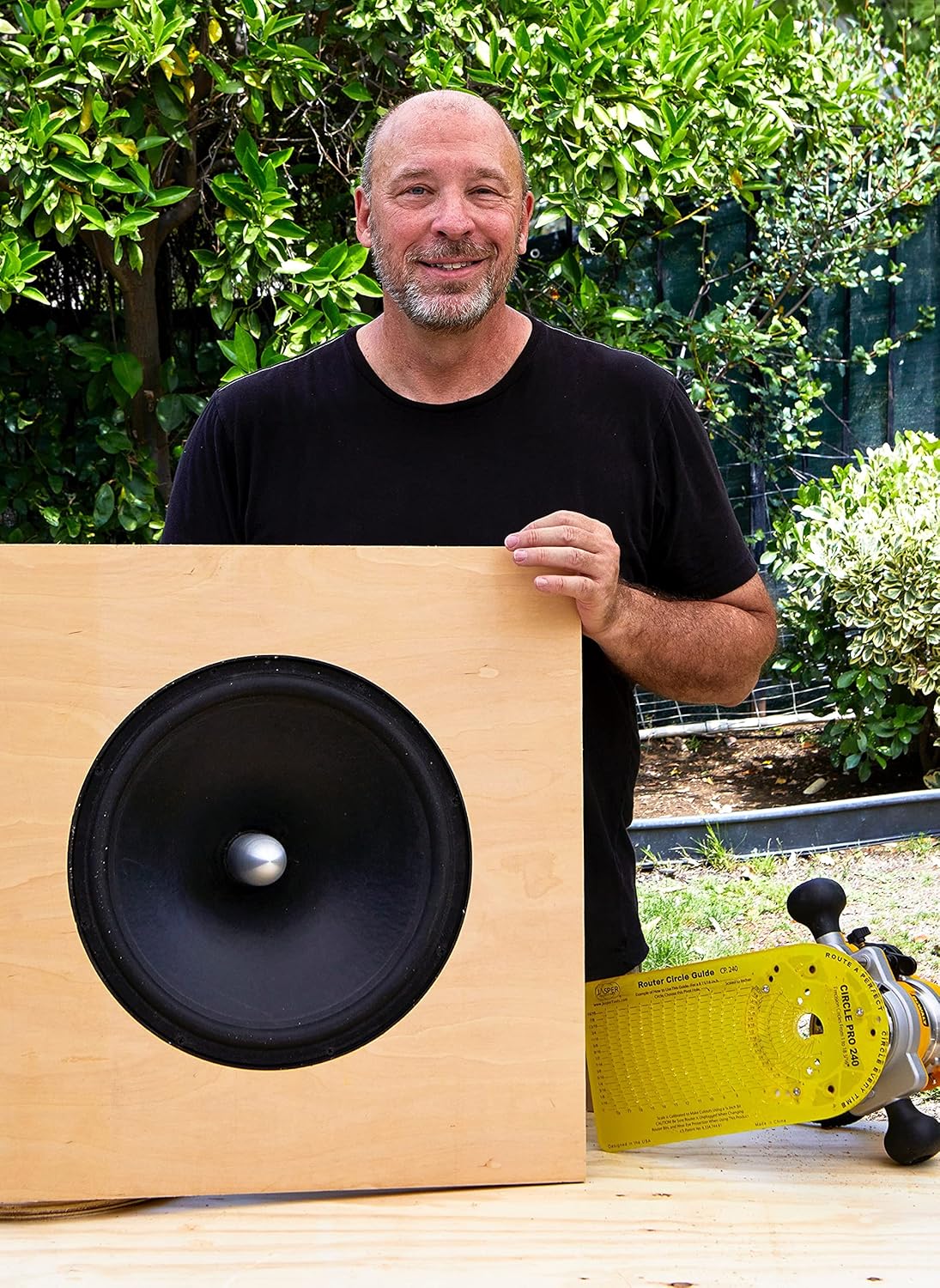 Circle Cutting Guide Kit for Plunge Routers V7018