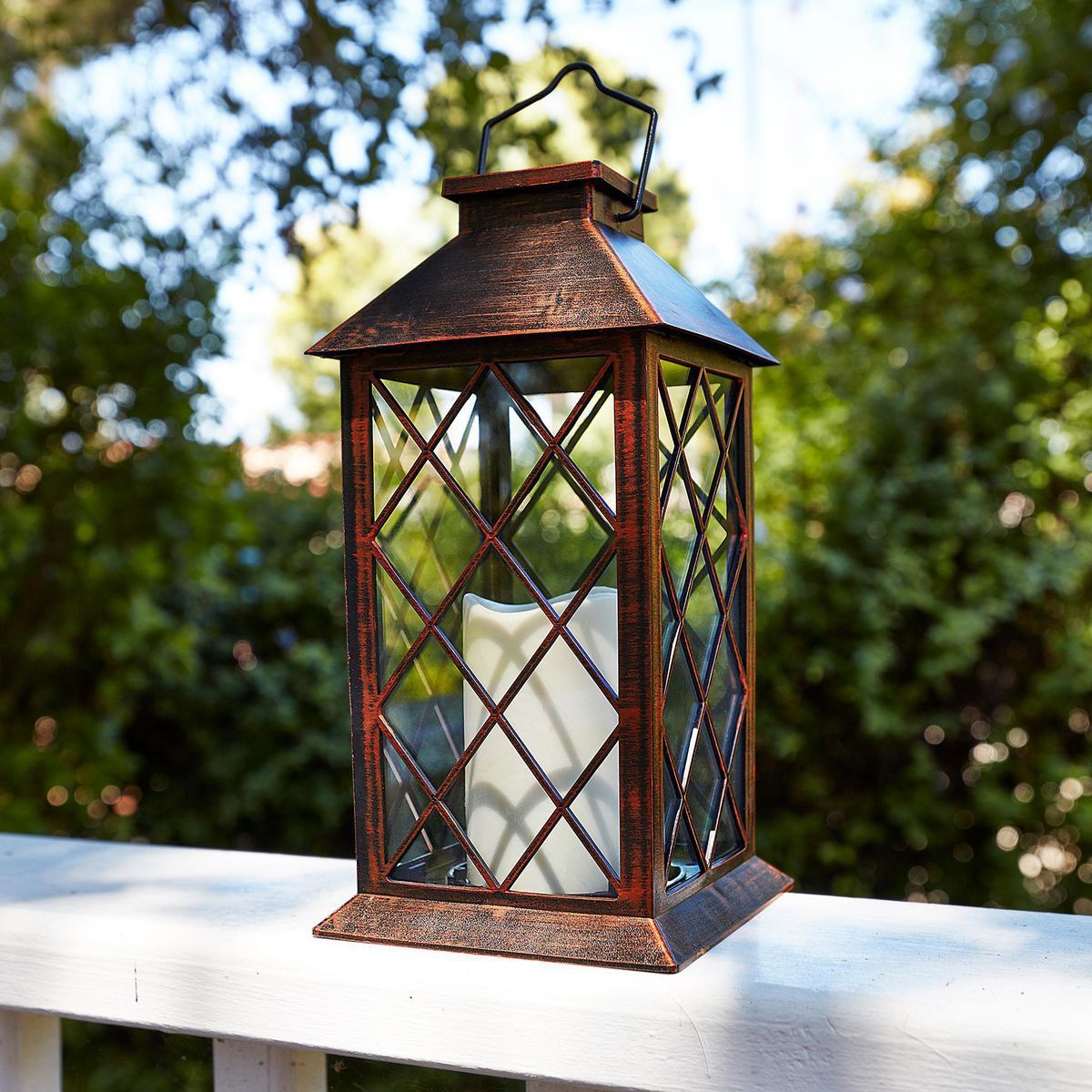 11 in. Solar LED Lantern C434