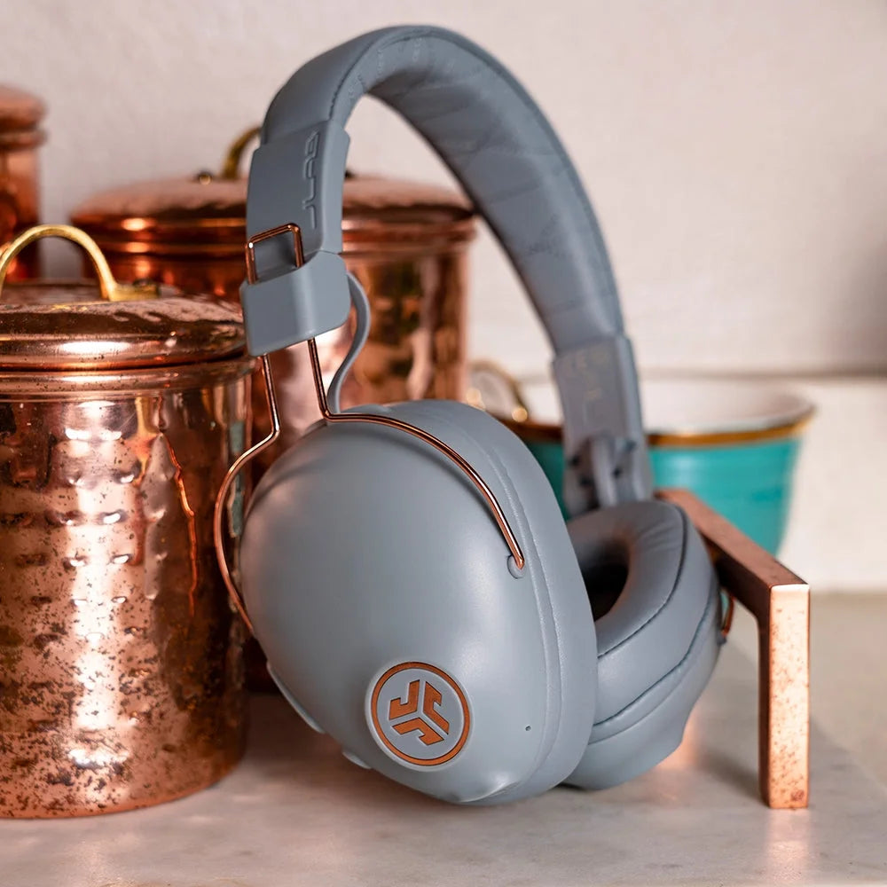 Bluetooth Wireless Over-Ear Headphones H711154